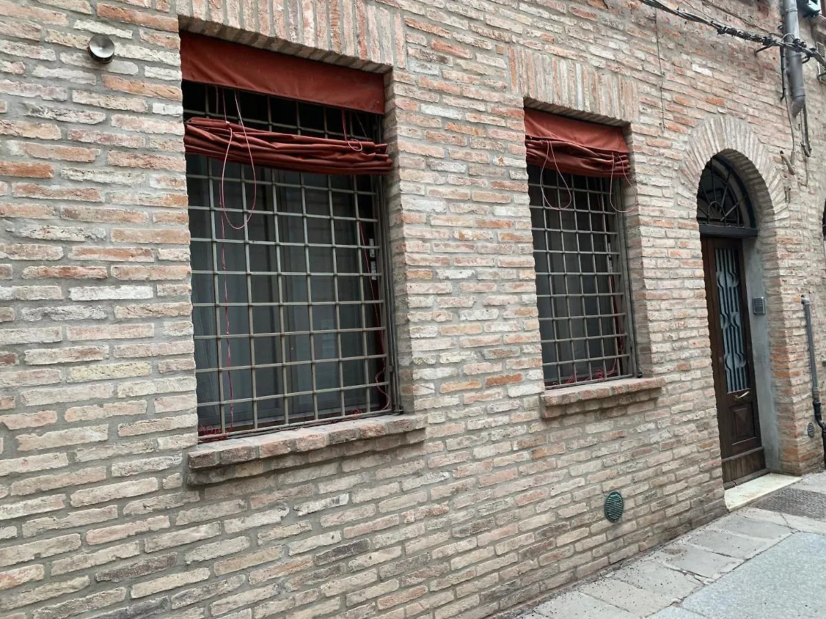 Incastrum - La Soffitta In Centro Ferrara 0*,  Włochy